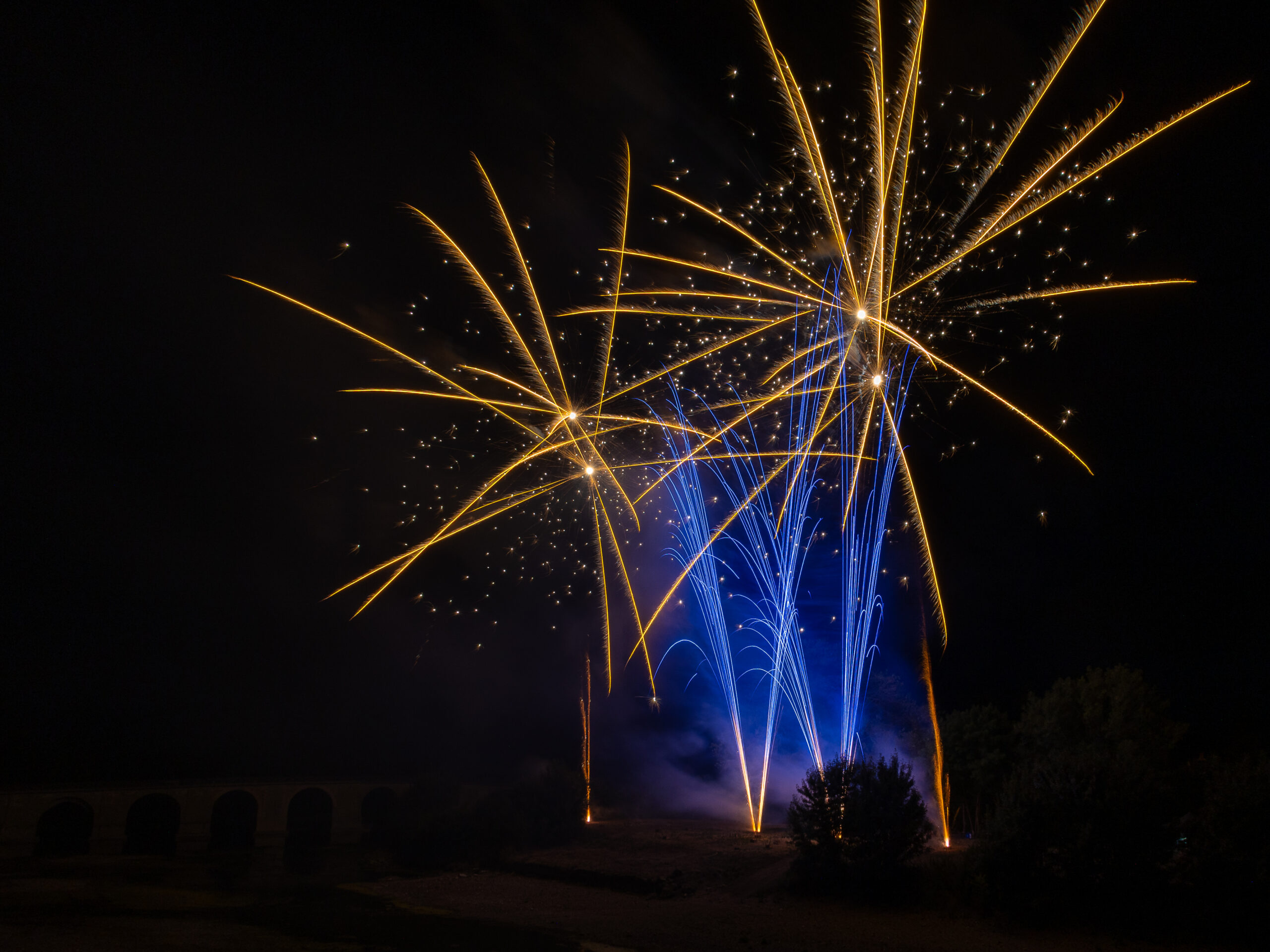 2025-07-14-Feu d&rsquo;artifice 2025 à Descartes **